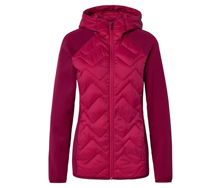 Magenta Damenjacke mit Steppdetails an Vorder- und Rückseite, glatten Ärmeln und Kapuze, auf weißem Hintergrund.