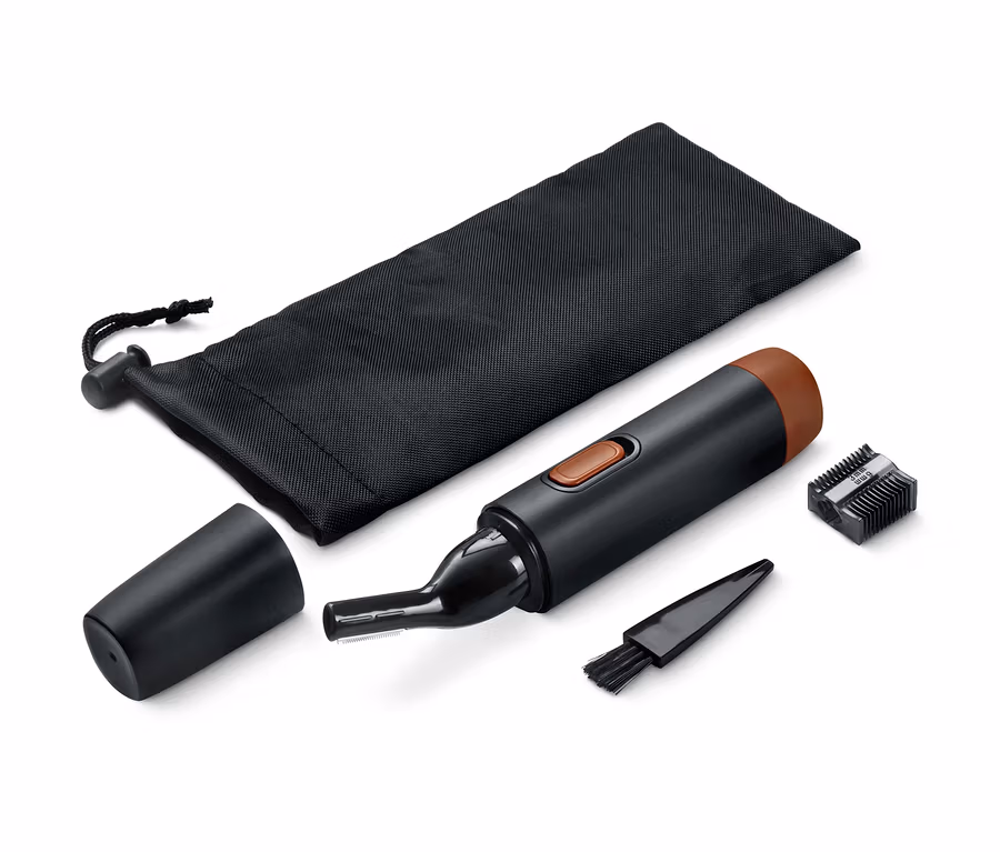 Ein Präzisions-Gesichtshaartrimmer, Zubehör und eine schwarze Tasche liegen auf einem weißen Hintergrund.