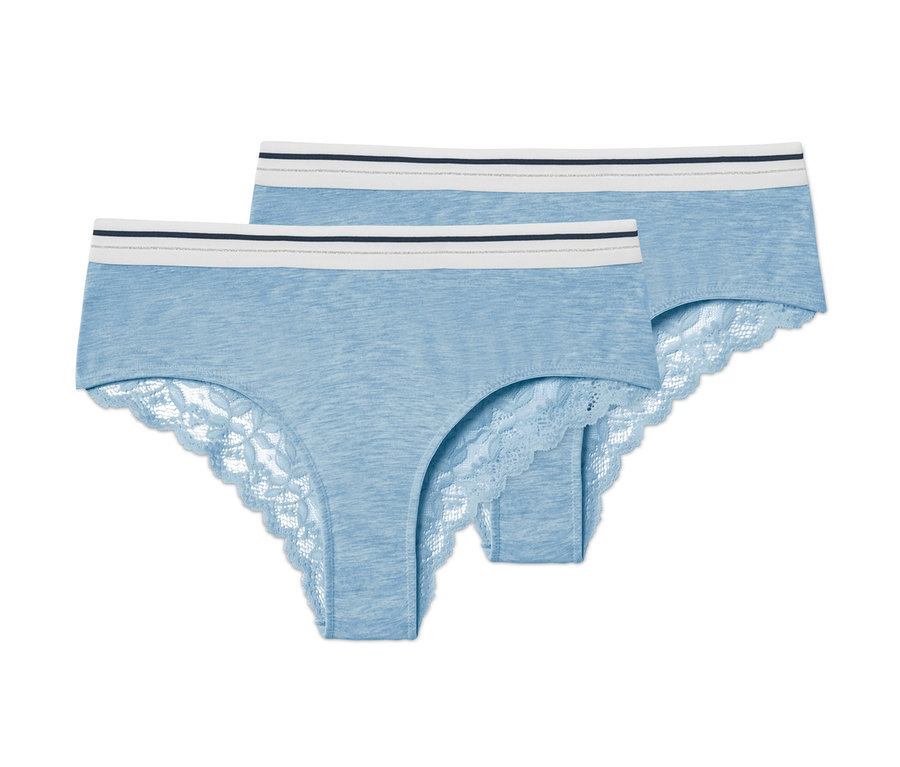 Zwei hellblaue Brazilslips mit weißem und dunkelblauem Streifen und Spitze.