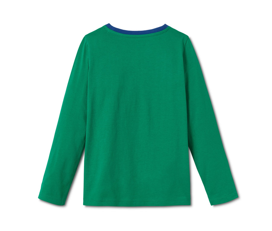Grünes Langarmshirt, 2 Stück, mit blauem Halsausschnitt.