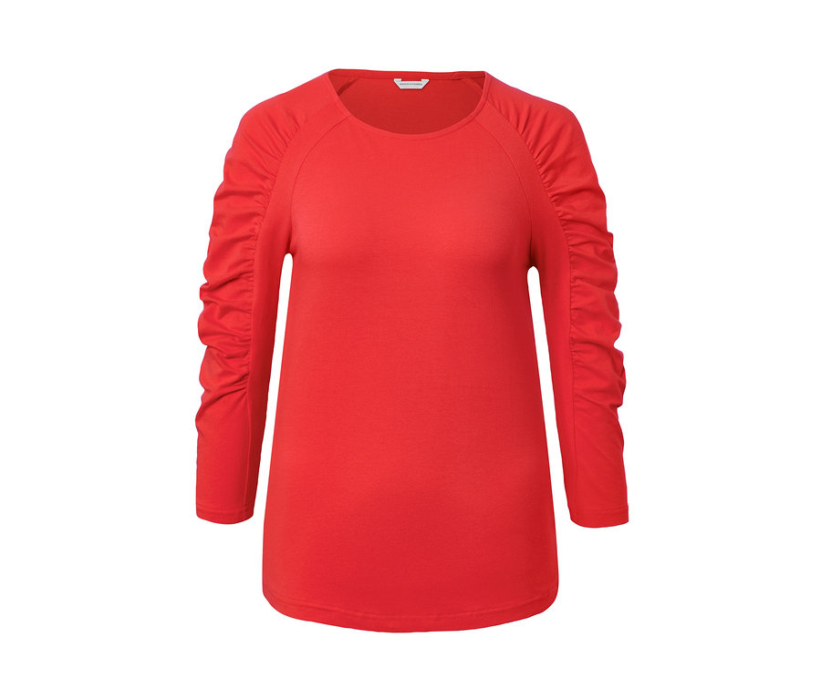 Rotes Shirt mit 3/4-Arm.