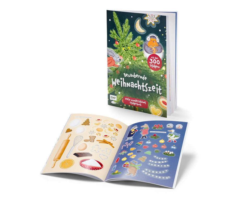 Geöffnetes Stickerbuch "Bezaubernde Weihnachtszeit" mit weihnachtlichen Motiven.