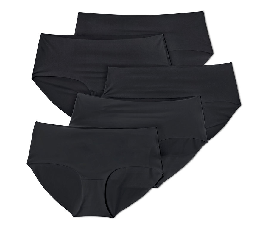 Fünf schwarze Magic-Cut-Pantys sind übereinander angeordnet.
