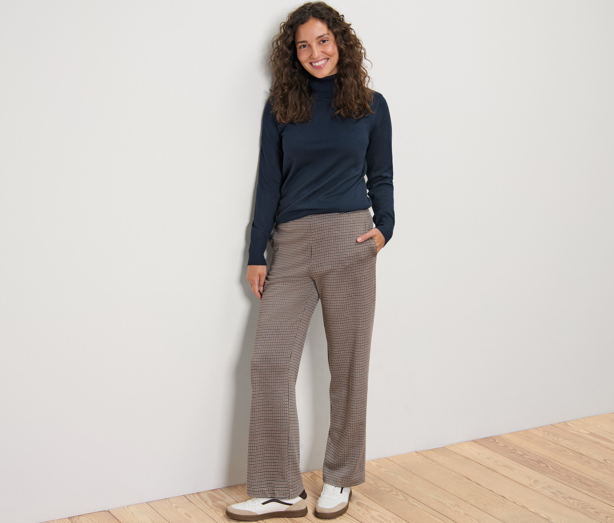 Tchibo - Komfort-Jacquardhose - Damen - Gr. 46 - weiß/jacquard