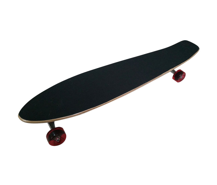 Schwarzes L.A.-Sports-Longboard mit roten Rollen.