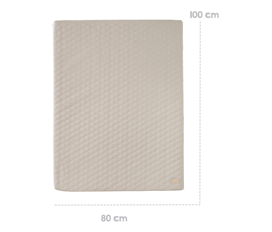 Rechteckige, beige roba Spielmatte »Luxe« mit den Maßen 100 x 80 cm.