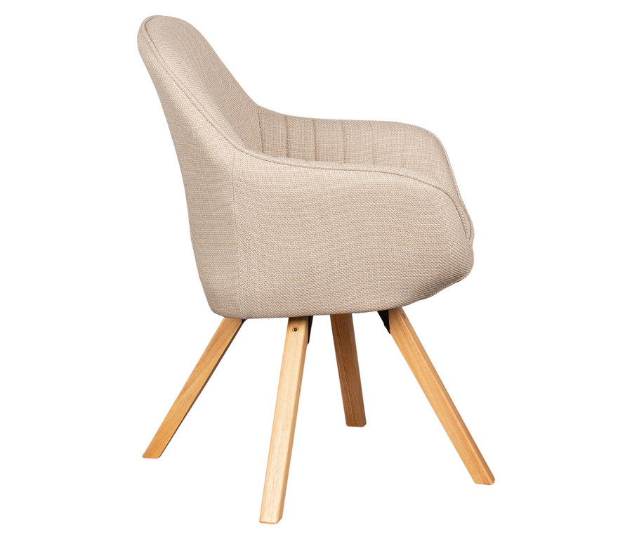 Beiger Sessel mit Armlehne und hellen Holzbeinen.