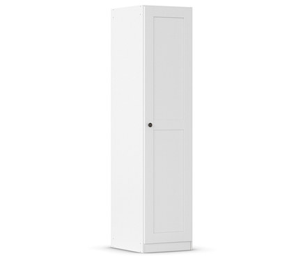 Ein einzelner, schmaler, weißer Schrank mit einer Tür steht auf einem weißen Untergrund.