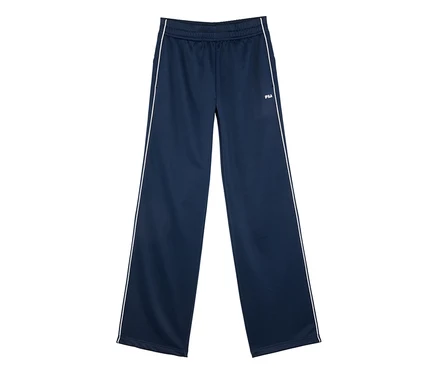 Marineblaue weite Trainingshose mit weißen Seitenstreifen und weißem Fila-Logo am rechten Oberschenkel.