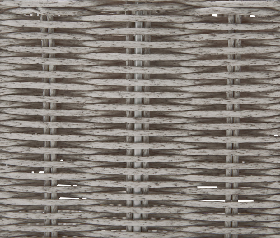 Detailaufnahme eines Besteckkorbs.