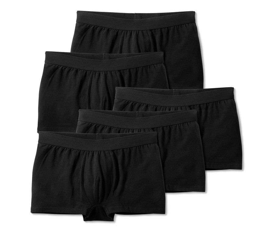 Fünf schwarze Slipboxer.
