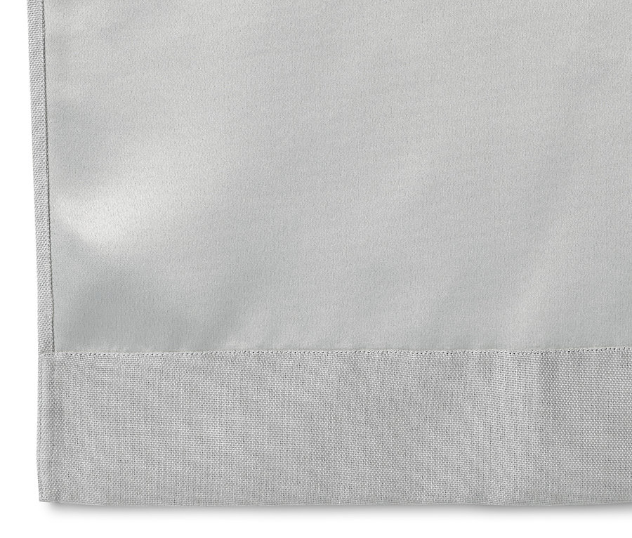 Detailansicht von hellgrauen 2 Verdunkelungs-Vorhangschals.