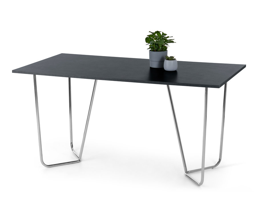 Designtisch in Steinoptik mit Metall-Gestell, darauf zwei Blumentöpfe.