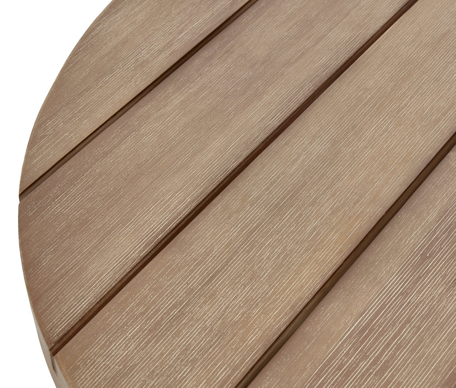 Detail einer runden Tischplatte aus einem Gartensofa-Set aus Textilgeflecht.