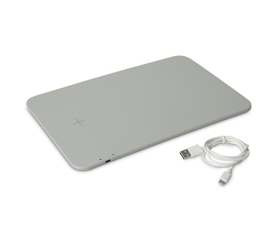 Graues Mauspad mit integriertem Ladegerät und Kabel.