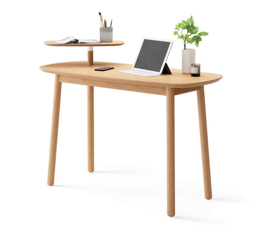 Holzfarbener Schreibtisch mit Tablet, Telefon, Blume und Büromaterial.