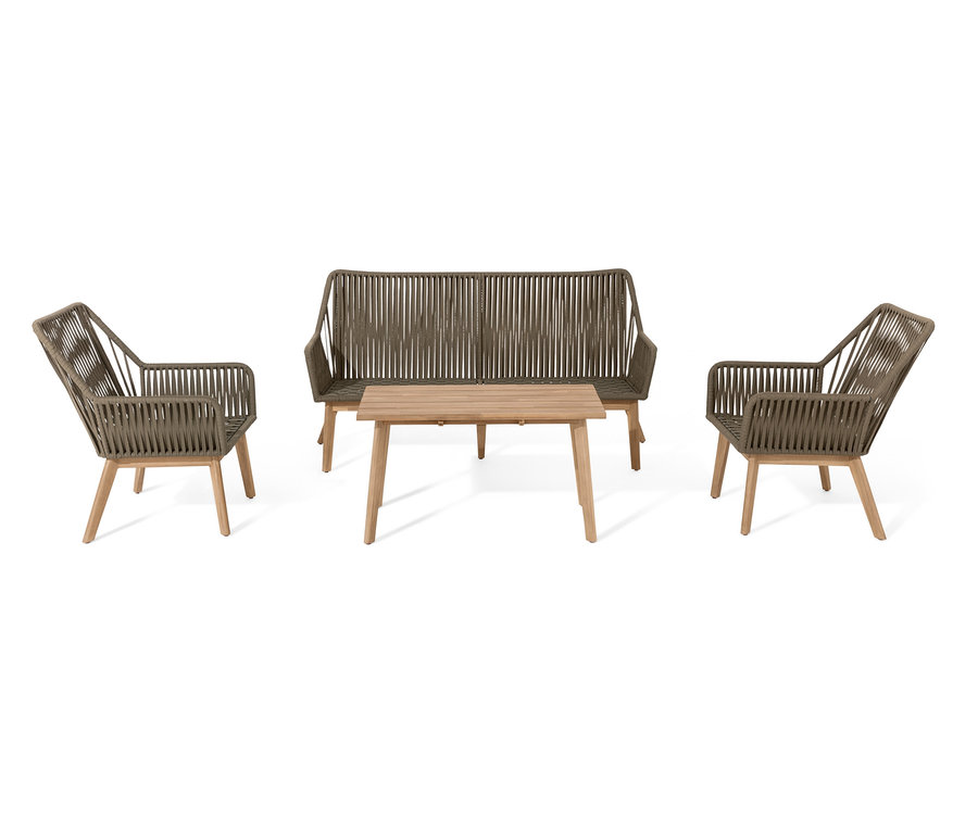 Ein Lounge-Dining-Set mit Holztisch und zwei Sesseln mit braunem Flechtmuster.