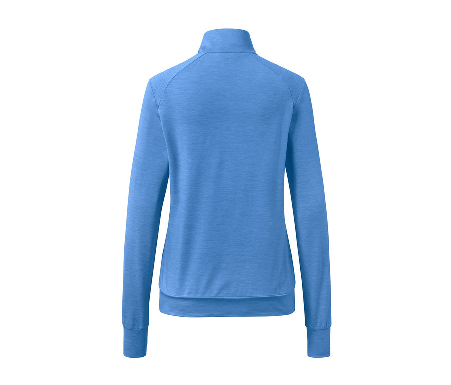 Blaue Funktionsjacke.