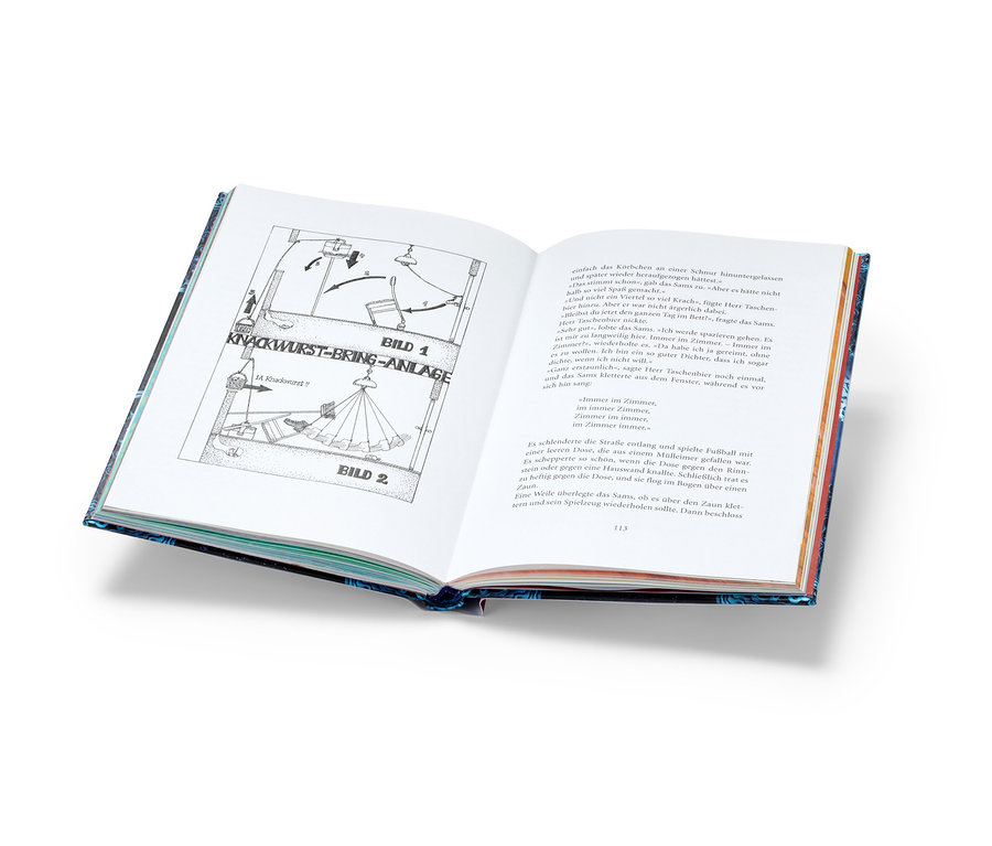 Offenes Buch zeigt Illustration einer Knackwurst-Bring-Anlage.