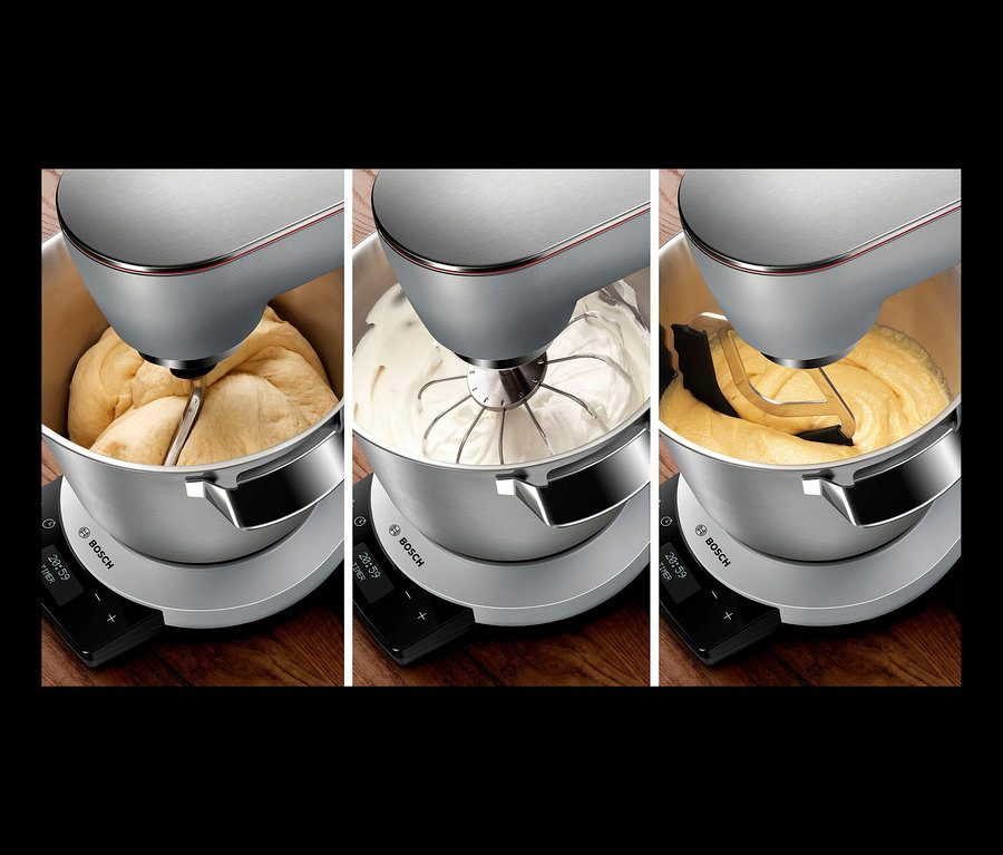 Drei Aufnahmen einer Bosch Küchenmaschine MUM9DT5S41 beim Kneten von Teig, Schlagen von Sahne und Rühren von Kuchenteig.