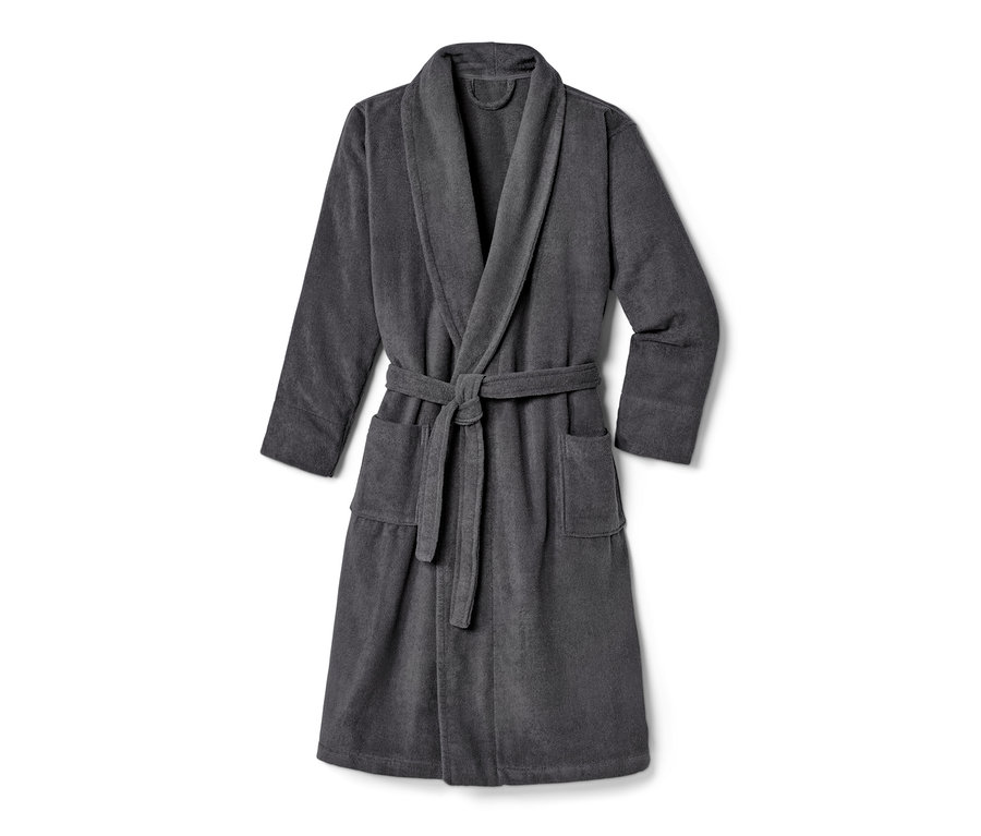 Ein grauer Bademantel mit Gürtel.