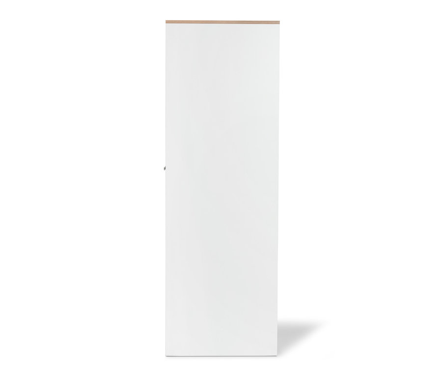 Weißer Kleiderschrank mit Furnierkante steht vor einem weißen Hintergrund.