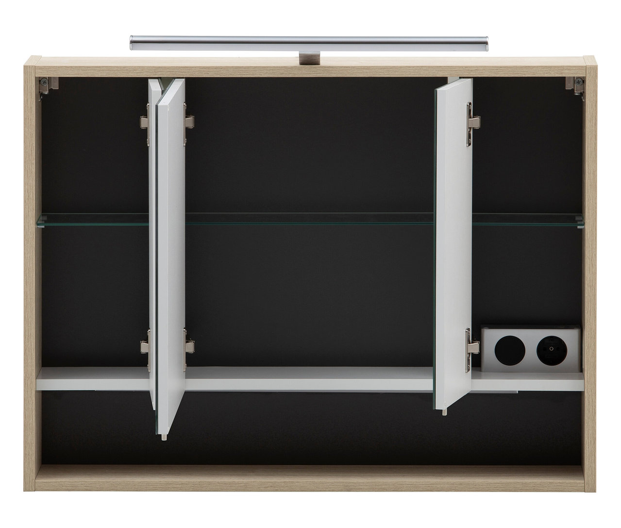 Geöffneter Spiegelschrank »Sonderby« in Nordic Light Oak mit Glasböden und Steckdosen.