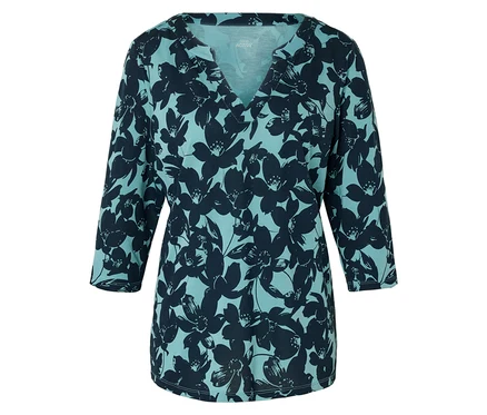 Bluse mit Blumenmuster in Blau- und Grüntönen.