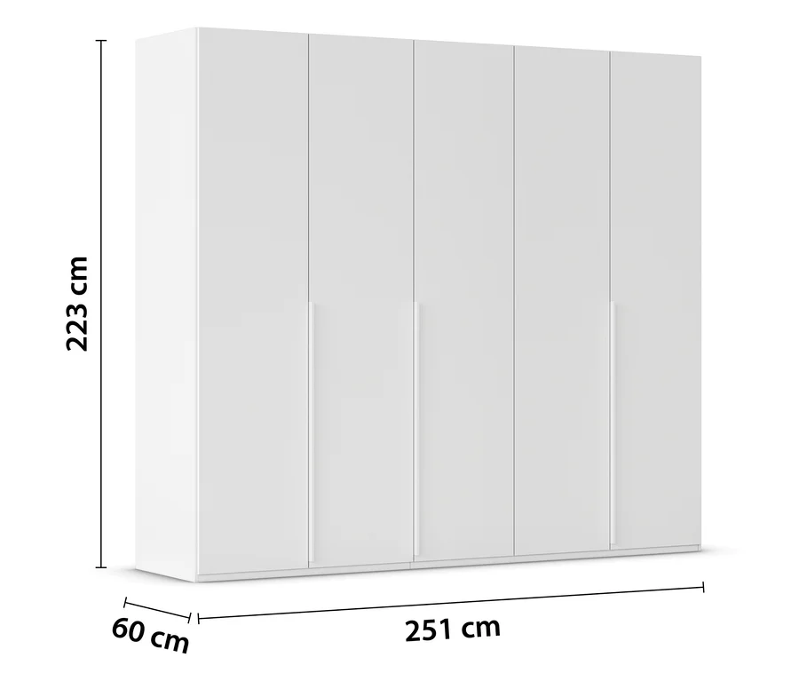 Weißer Kleiderschrank mit sechs Türen und Griffen, Maße 223 cm hoch, 251 cm breit und 60 cm tief.
