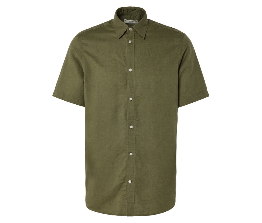 Ein khaki-farbenes, kurzärmeliges Hemd mit Knöpfen.