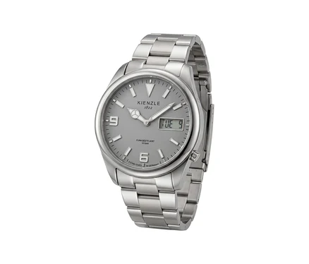 Silberfarbene Kienzle Funkmeister Uhr mit grauem Zifferblatt, Metallarmband und digitaler Datumsanzeige.