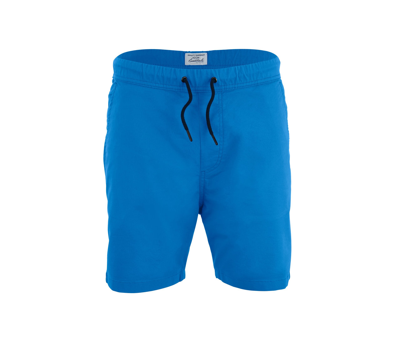 Blaue Shorts.