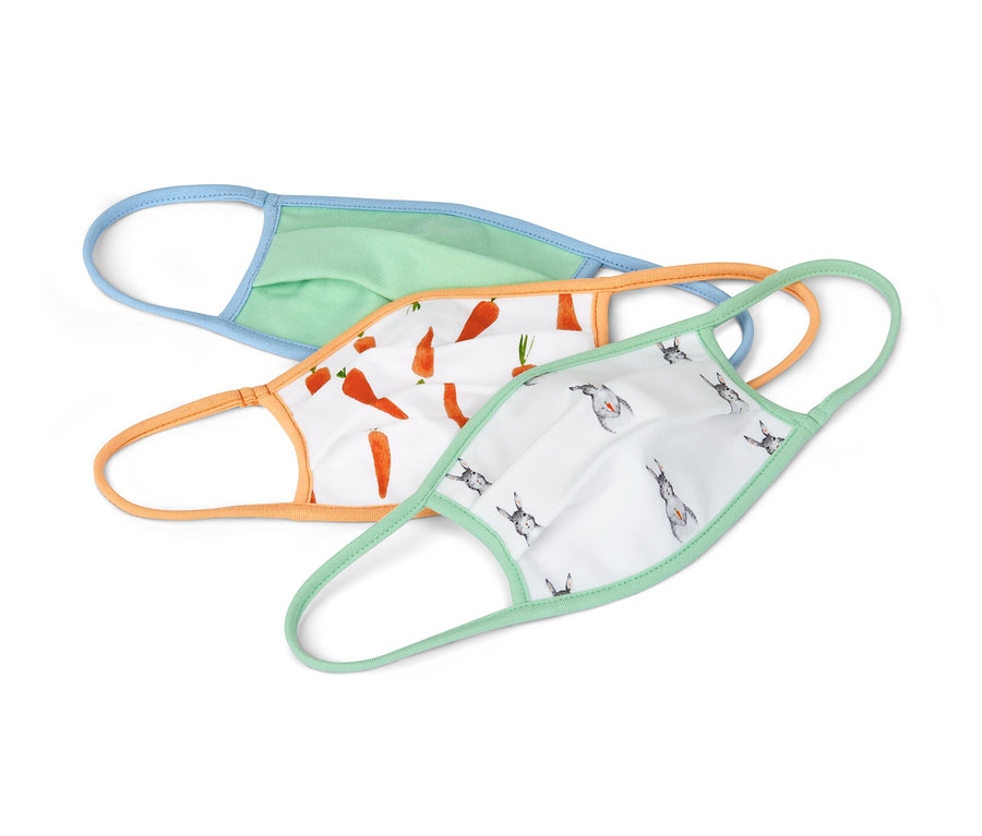 Drei Community-Masken mit verschiedenen Mustern.