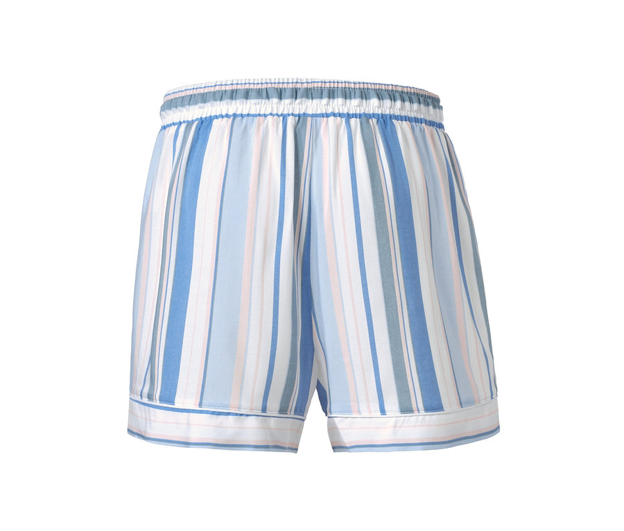 Gestreifte Shorts.