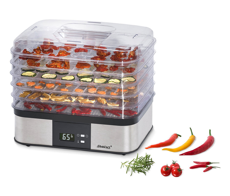 Steba-Dörrautomat »ED 5« mit Tomaten, Paprika, Zucchini und Karotten auf den Tabletts.