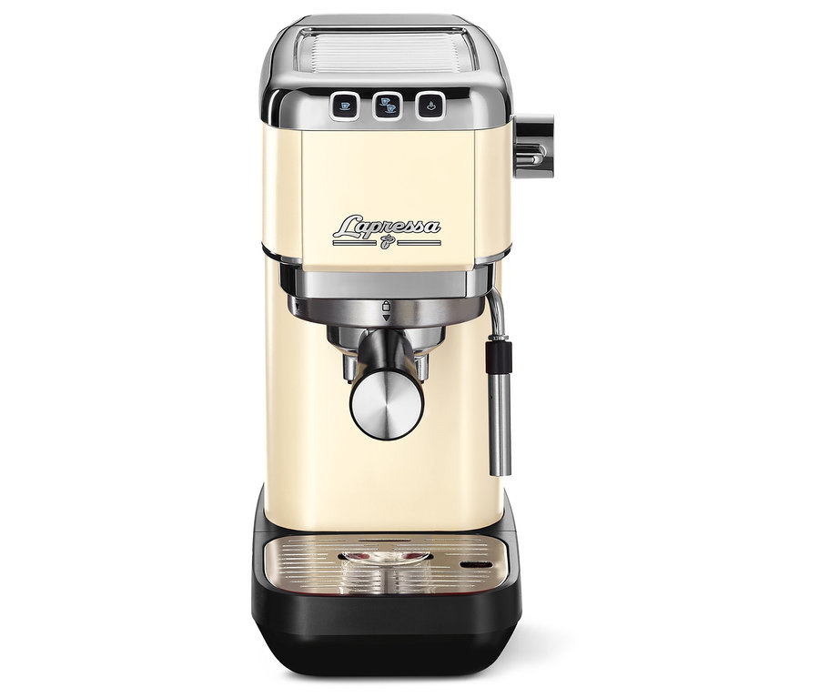 Eine creme »Lapressa« Siebträgermaschine.