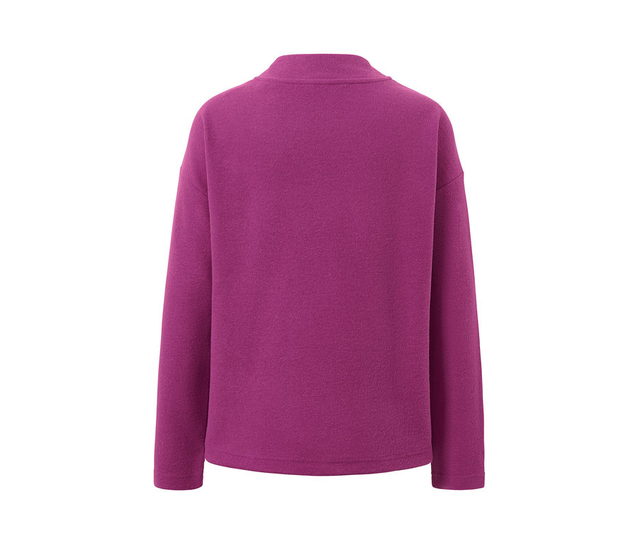 Rückansicht eines lila Sweatshirts mit Stehkragen.