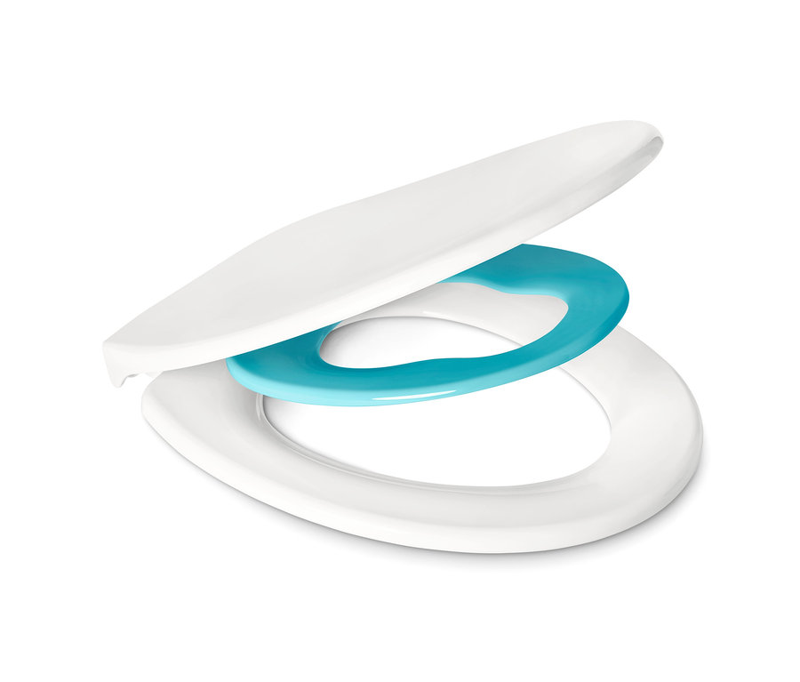 Der WC-Sitz »Family« mit Absenkautomatik ist geöffnet dargestellt, mit einem blauen Kindersitz.
