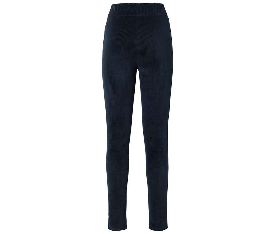 Dunkelblaue Cordhose mit elastischem Bund, auf weißem Hintergrund liegend.