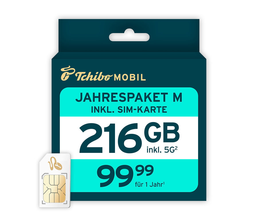 Verpackung des Jahrespaket M mit 132 GB inkl. SIM-Karte von Tchibo Mobil und eine SIM-Karte sind zu sehen.