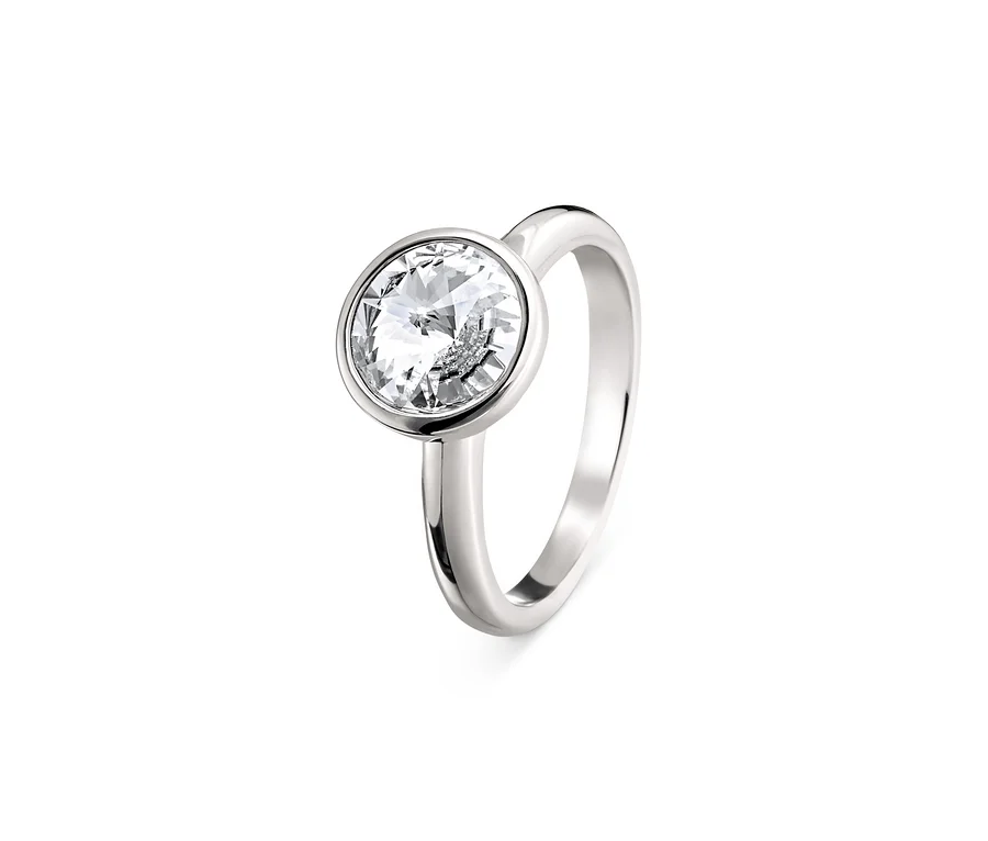 Silberner Ring veredelt mit Kristallen von Swarovski®.