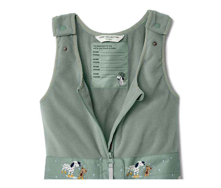 Grüne Kinder-Thermo-Regenhose mit Latz und Aufdruck von Hunden und Hirschen.