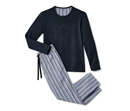 Marineblauer Pyjama mit gewebter Hose.