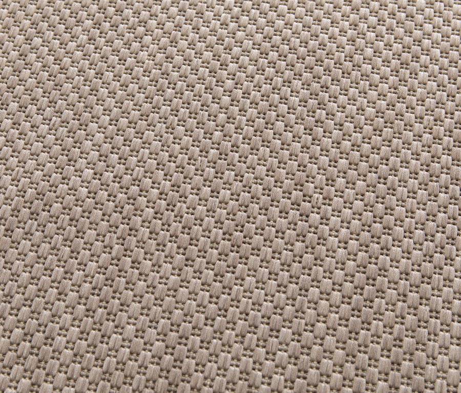 Nahaufnahme eines braunen Teppichs »Eldorado«.