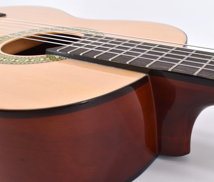 Detailaufnahme einer Voggenreiter Kindergitarre, 3/4, ab 8 J.