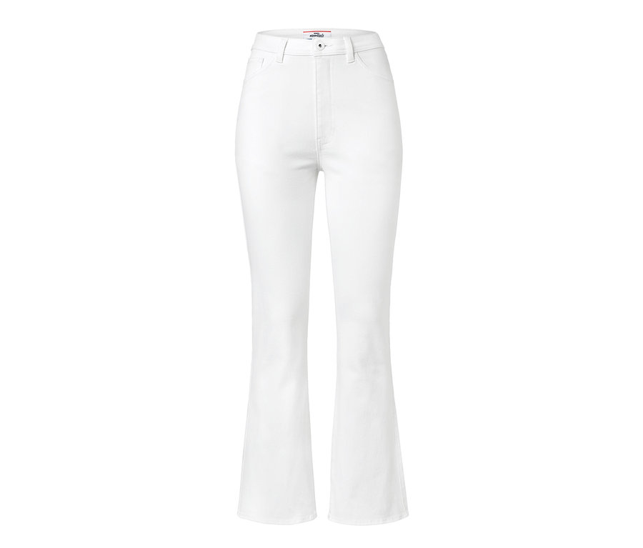 Weiße ausgestellte Jeans.