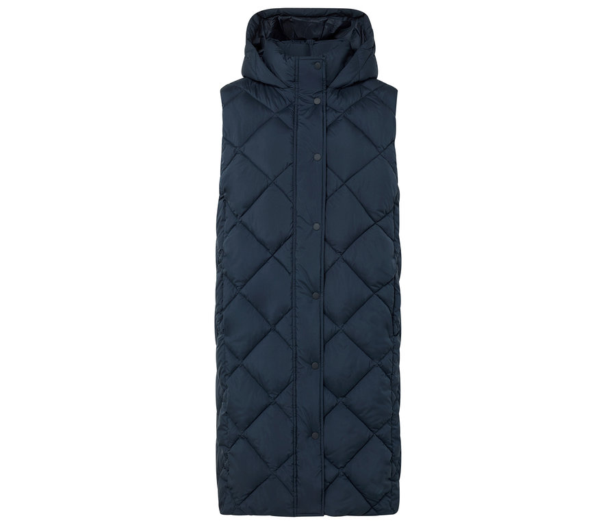 Eine dunkelblaue Steppweste mit Kapuze und Knopfverschluss.