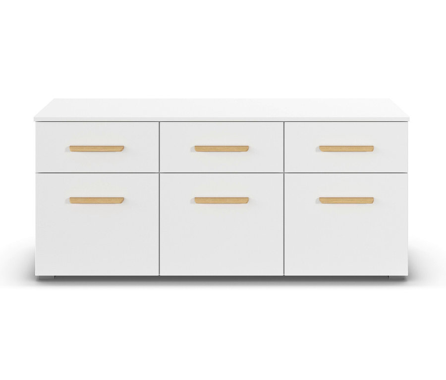 Weiße Kommode »Aditio« von Rauch mit sechs Schubladen und Holzgriffen.