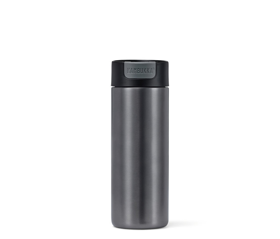 Ein grauer Kambukka To Go Becher, 500 ml.