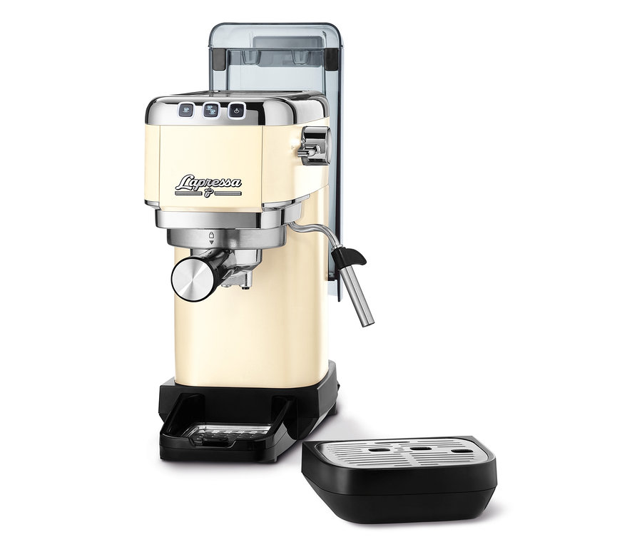 Cremefarbene »Lapressa« Siebträgermaschine.